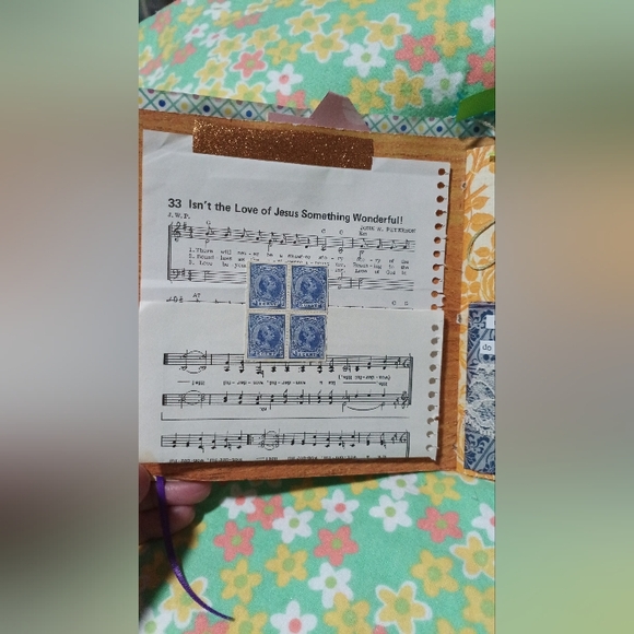 Colorful Patterned Scrapbook - Picture 5 of 9